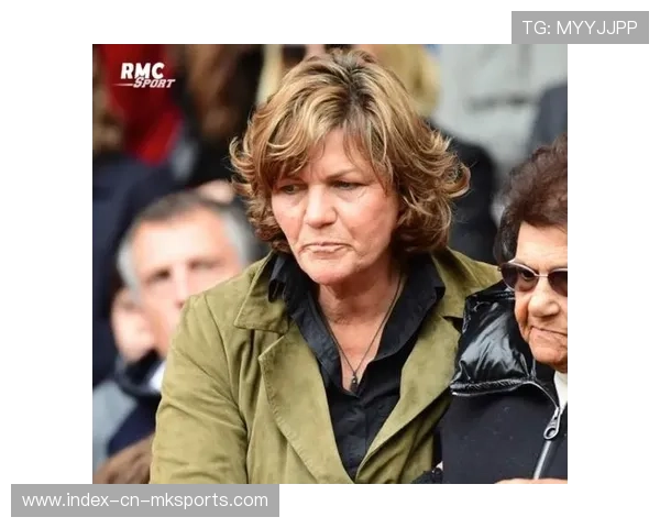 世界冠军队内爆发争吵