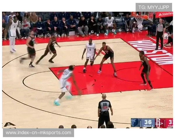 NCAA后场抛传空接暴扣直接引爆现场