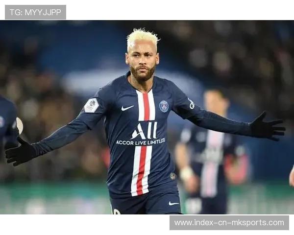 内马尔不看人传球再次出现名场面